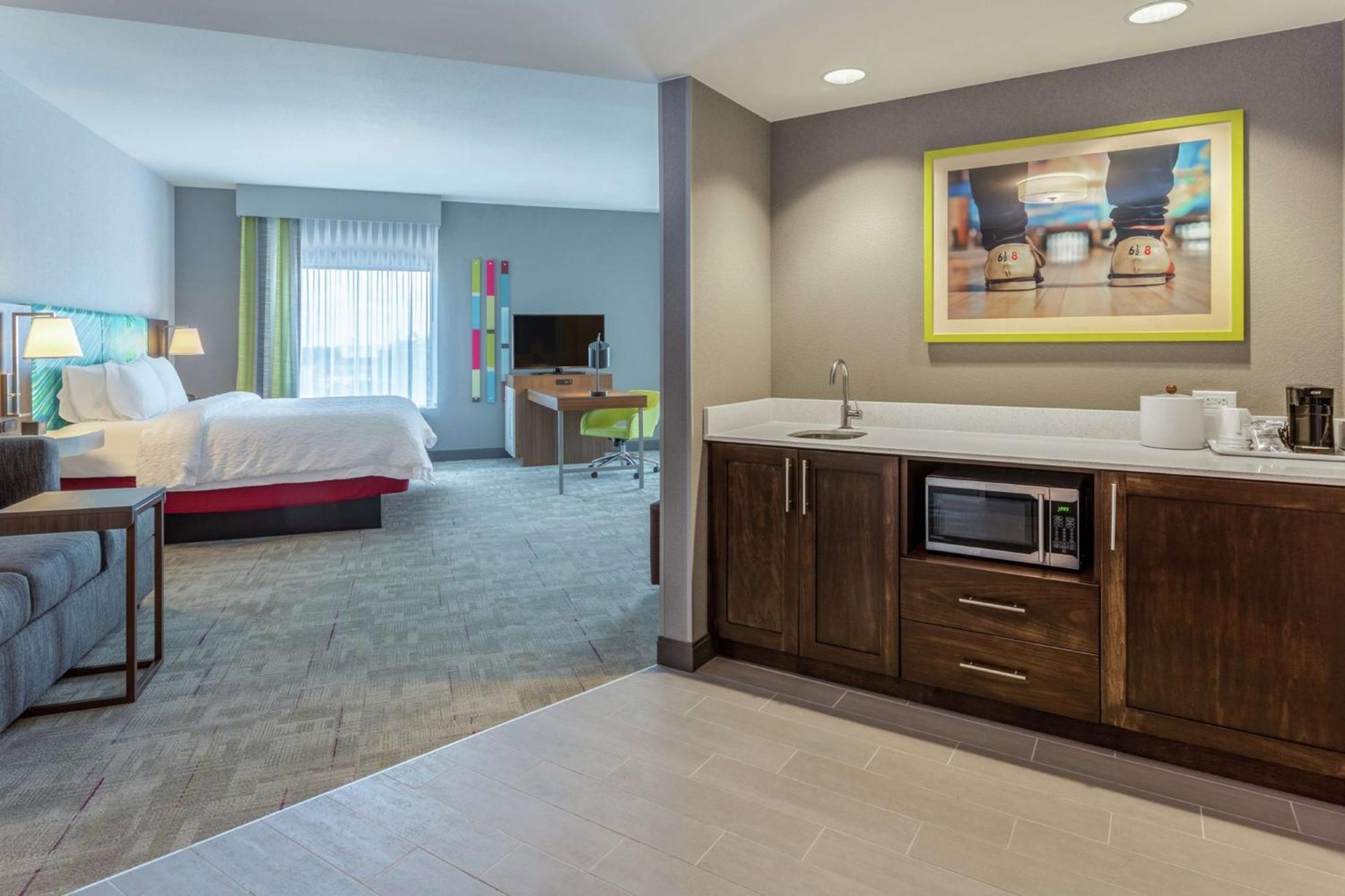 Hampton Inn & Suites Burlington Ngoại thất bức ảnh