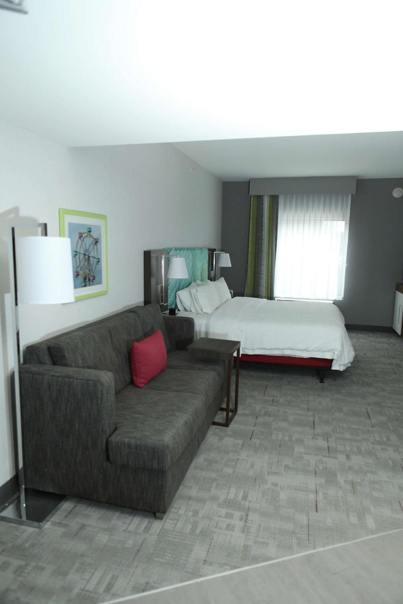 Hampton Inn & Suites Burlington Ngoại thất bức ảnh