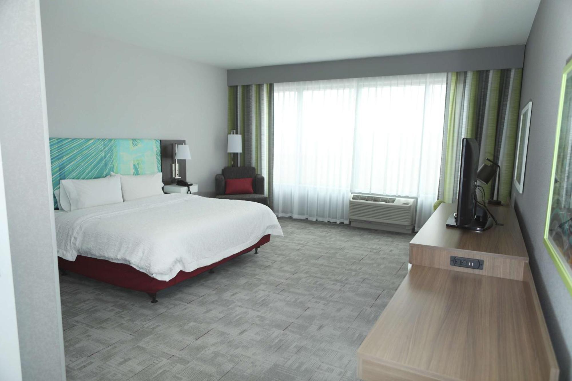 Hampton Inn & Suites Burlington Ngoại thất bức ảnh