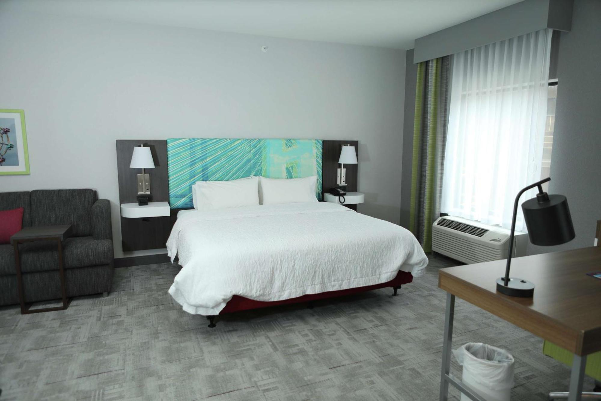 Hampton Inn & Suites Burlington Ngoại thất bức ảnh