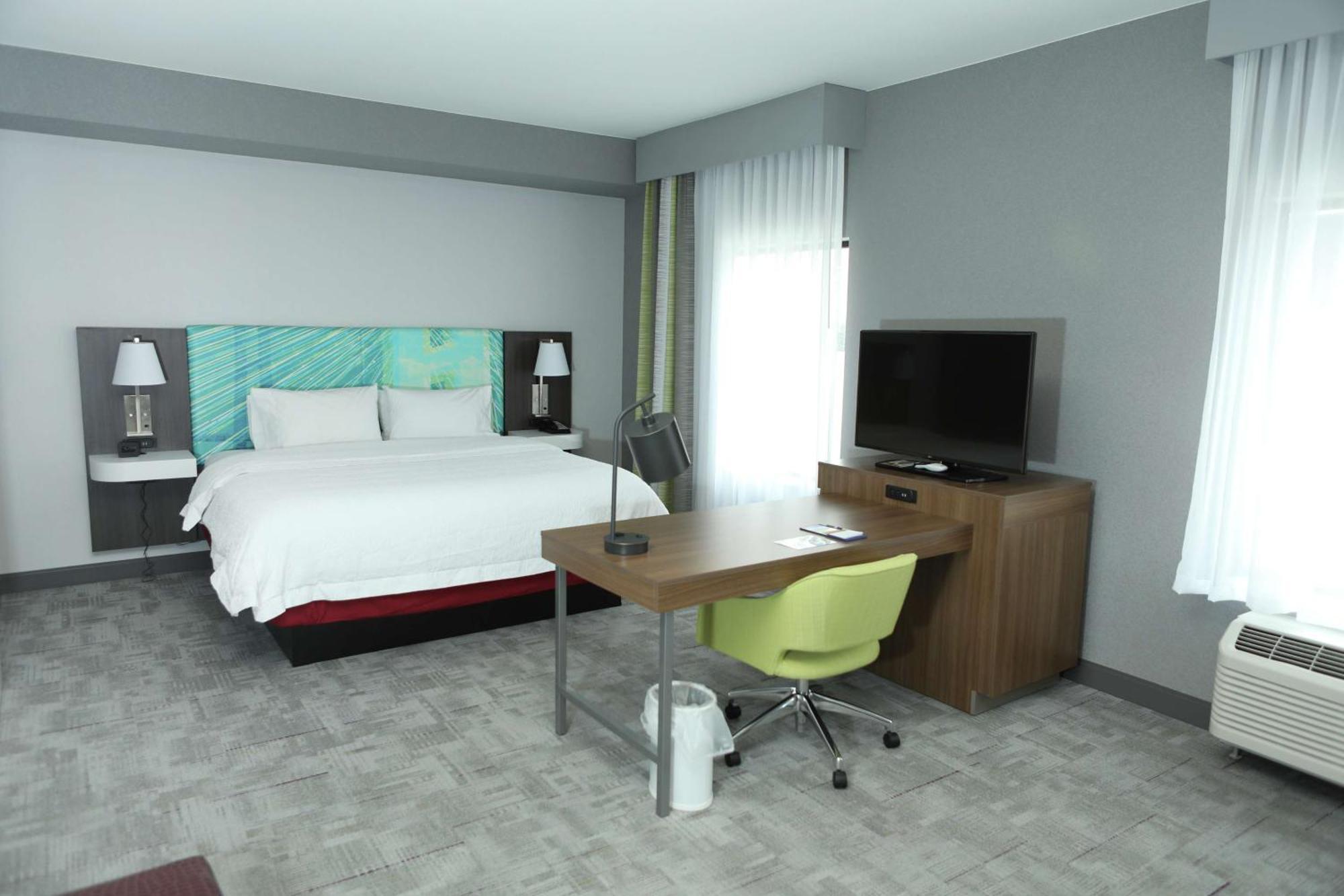 Hampton Inn & Suites Burlington Ngoại thất bức ảnh