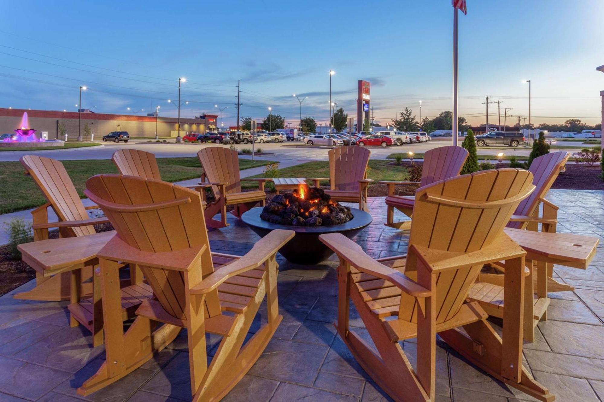Hampton Inn & Suites Burlington Ngoại thất bức ảnh